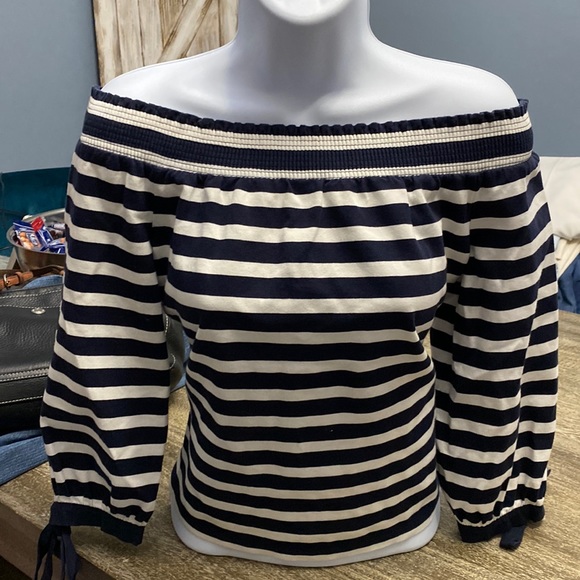 JCrew off the shoulder pinstripes shirt with half sleeves - Picture 3 of 11